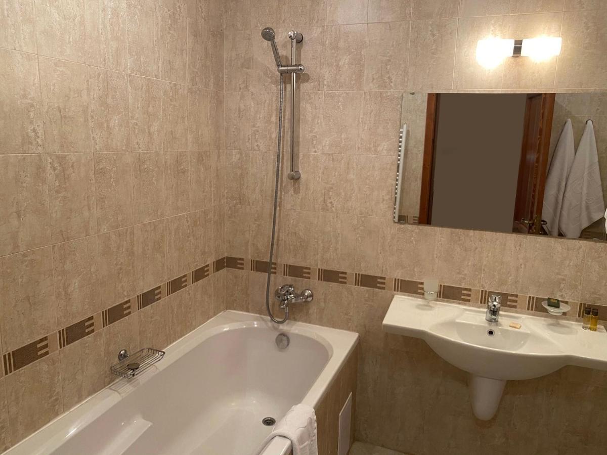 One Bedroom Apartment In Gated Complex Bansko Exterior foto